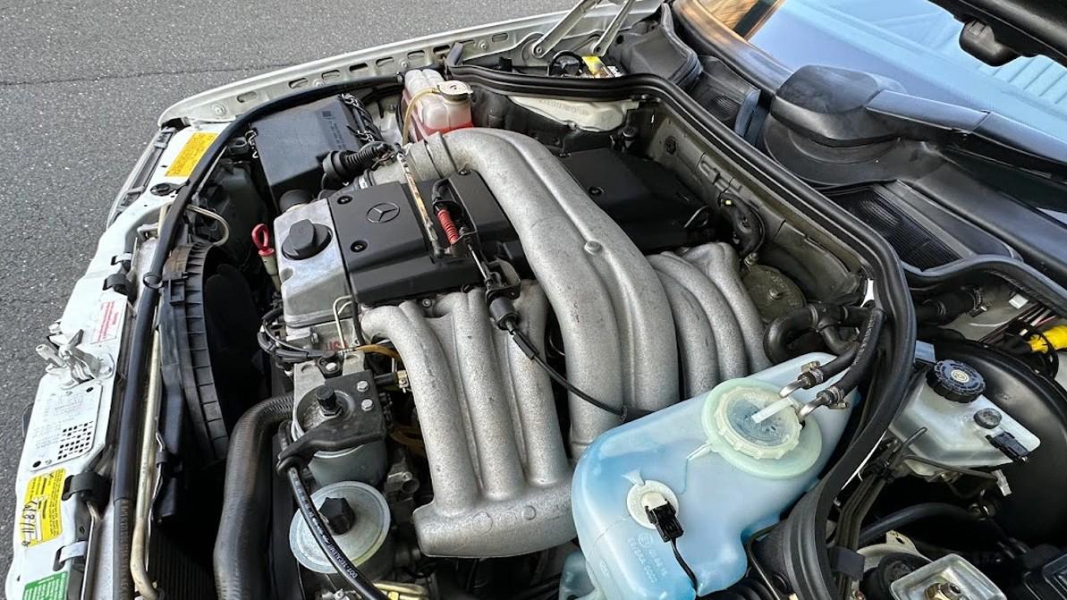 АҚШ-та көп жүрмеген дизельді E&nbsp;300 (W124) сатылады