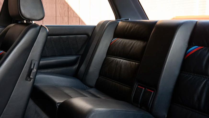 Очень редкую BMW M3 хотят продать за 200 тысяч долларов