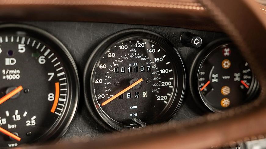 Porsche 959, которым владел Nissan, пустят с молотка