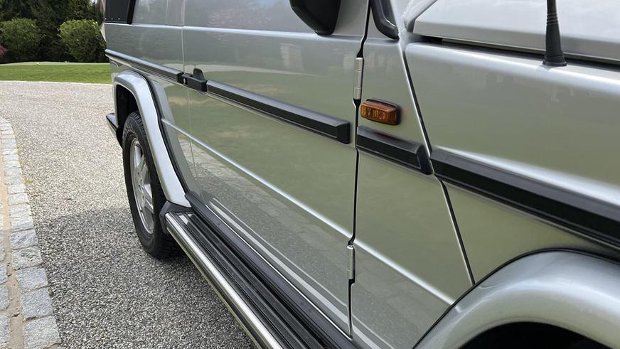 Редкий G500 Cabriolet из 1990-х пустят с молотка в США