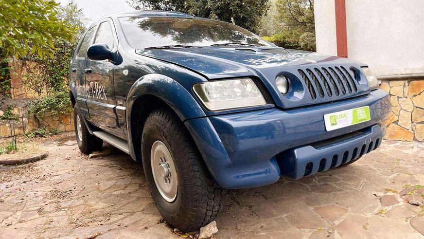 Гибрид Jeep и Hummer с итальянским дизайном выставили на продажу