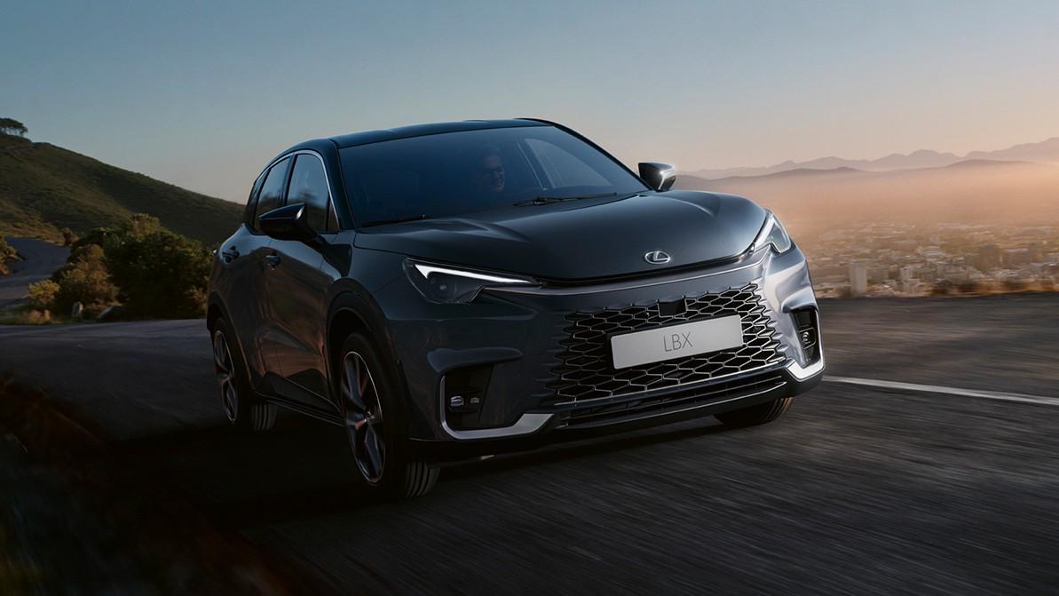 Lexus-тың ең шағын кроссовері Жапония нарығына шығады
