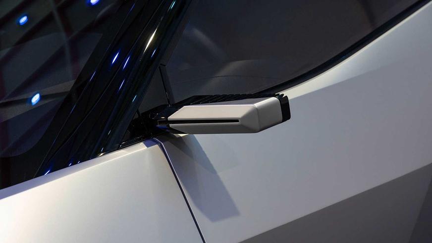 Toyota показала будущий С-HR