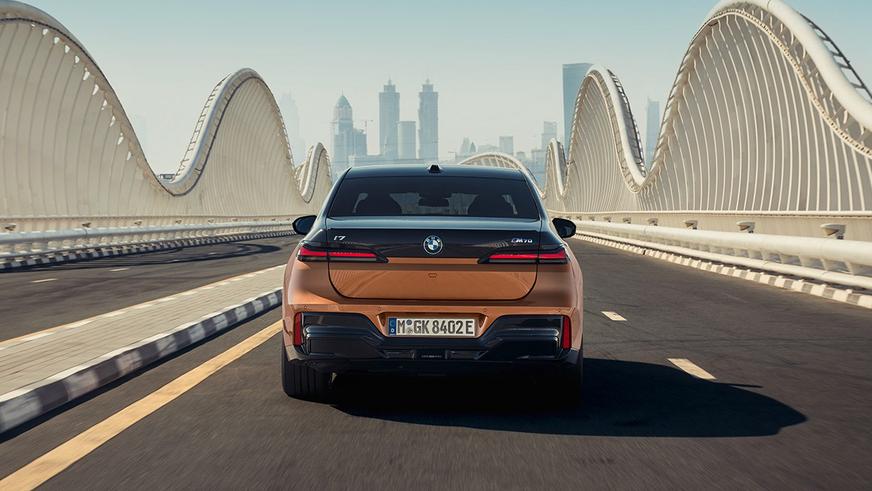 Электрическая BMW 7-й серии получила мощнейшую версию M70