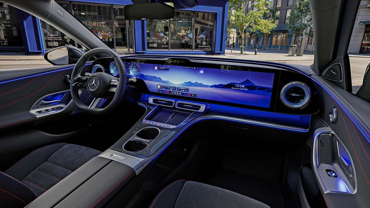 Электрический Mercedes-Benz C-Class. Раскрыт интерьер