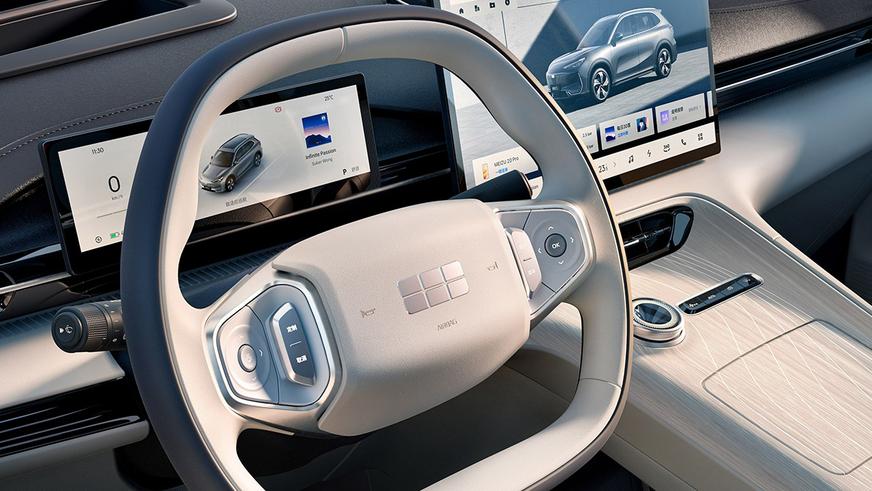 Новый кроссовер Geely проедет без подзарядки 530 км