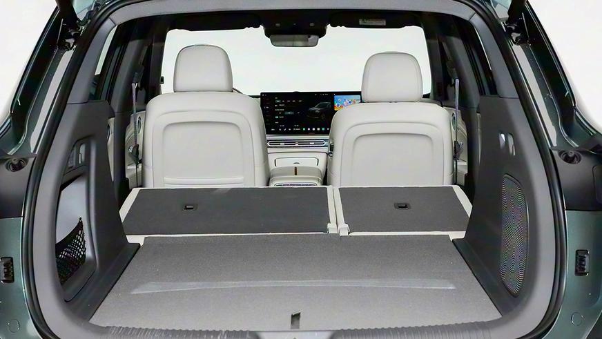 В Китае назвали цены на рекордный гибрид Hongqi