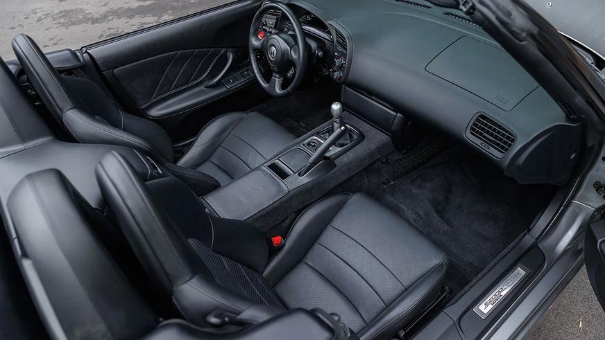 За 25-летнюю Honda S2000 без пробега отдали 95 000 долларов
