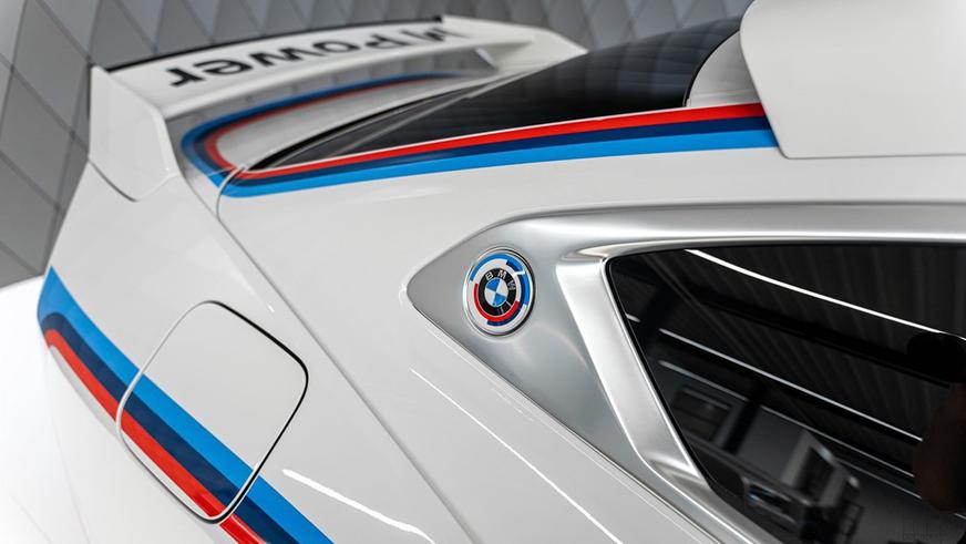 Редчайший BMW с пробегом 25 км оценили в 613 млн тенге