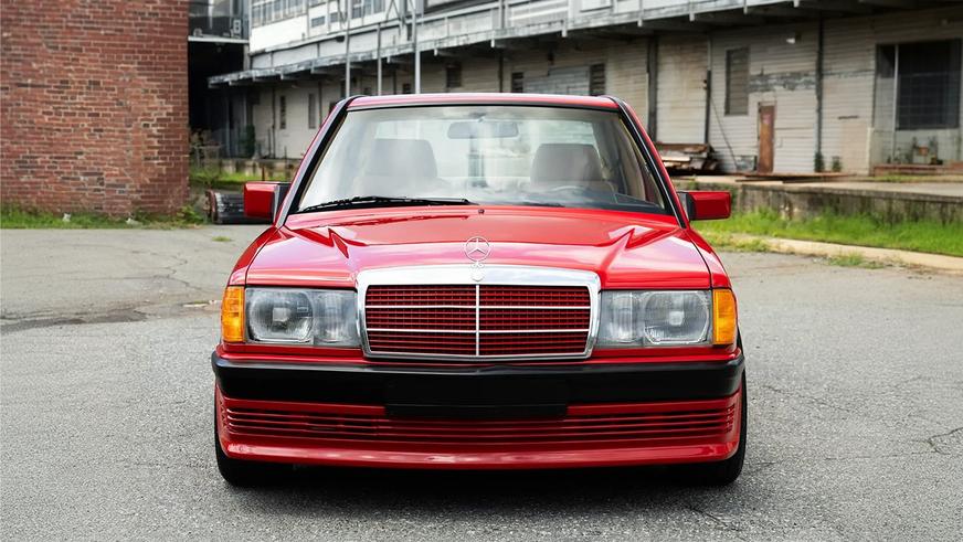 Уникальный Mercedes-Benz 190E пустили с молотка