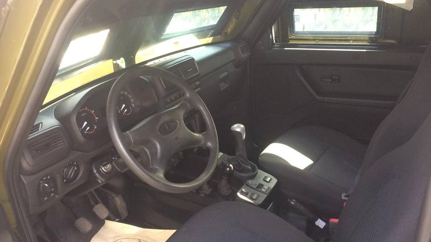 Военный броневик сделали из Lada Niva Legend