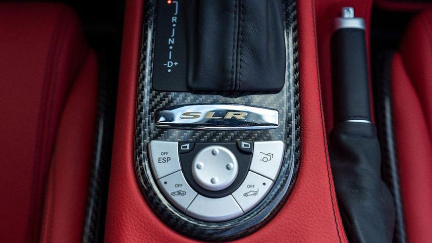 На продажу выставили уникальный Mercedes-Benz SLR McLaren. Он жёлтый!