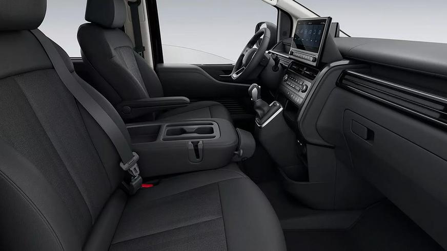 Минивэну Hyundai Staria доработали подвеску и оснащение