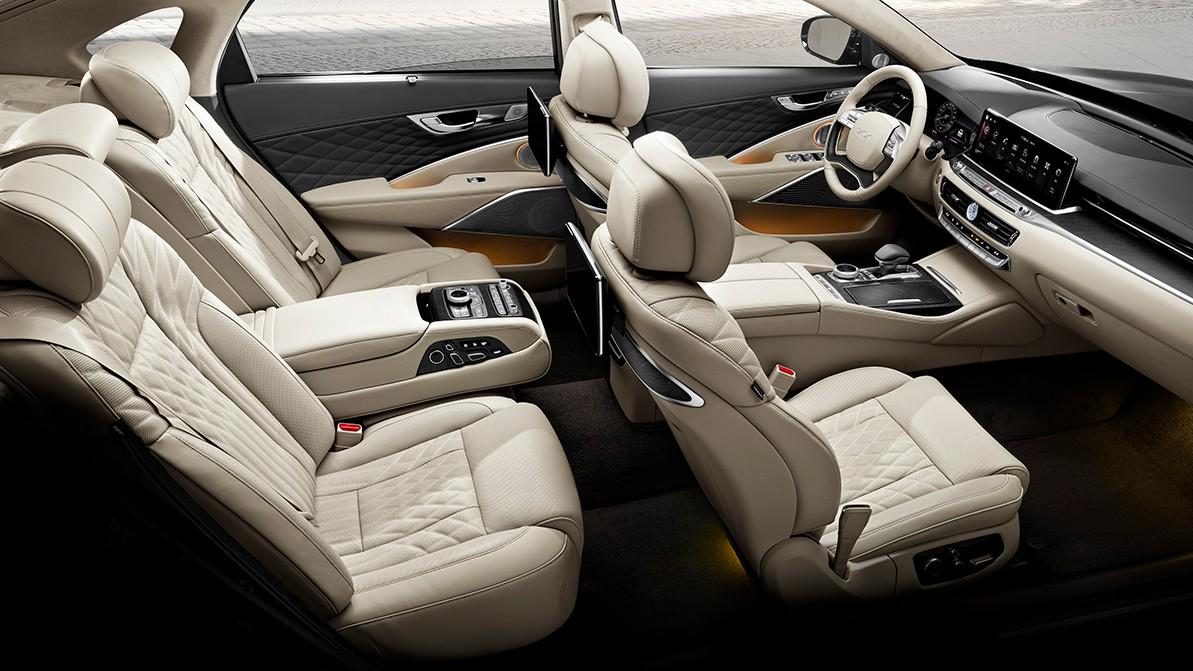 Купить б/у Kia Carnival II Grand 2.9d AT (170 л.с.) дизель автомат в Москве: чёр