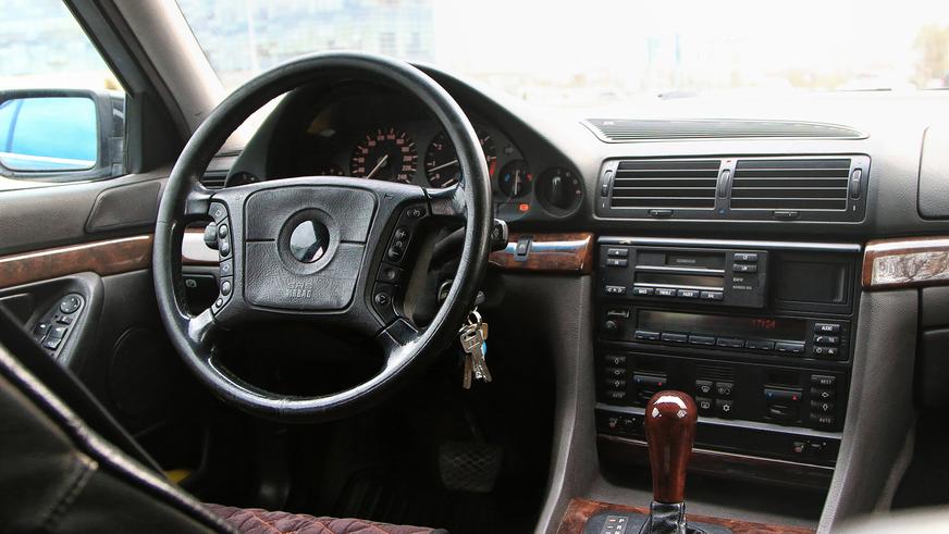 BMW 730i - 1994