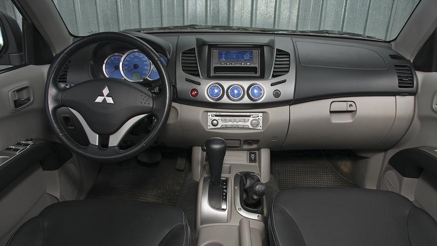 Mitsubishi L200 - 2010