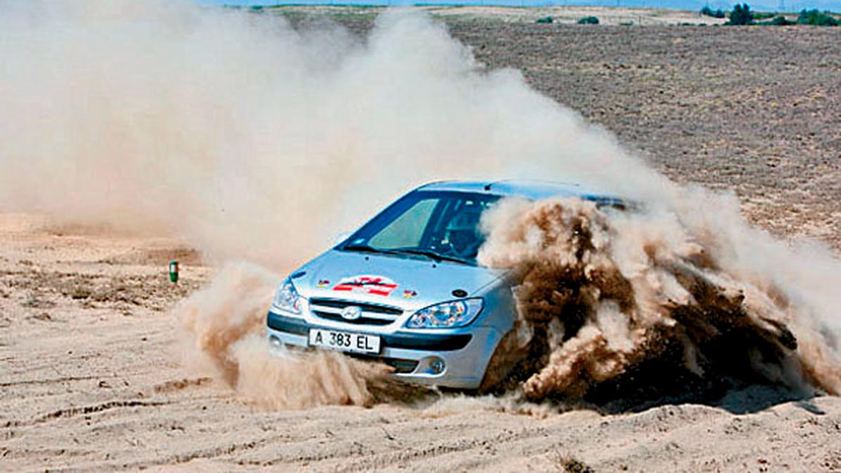 2007 год — спортивный Hyundai Getz построенный нашими спортсменами