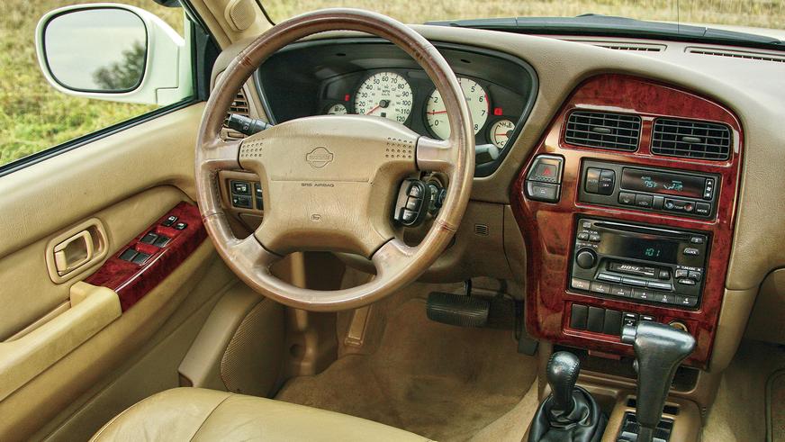 Nissan Pathfinder - 2000