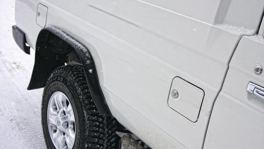 Toyota Land Cruiser 78 - 2003