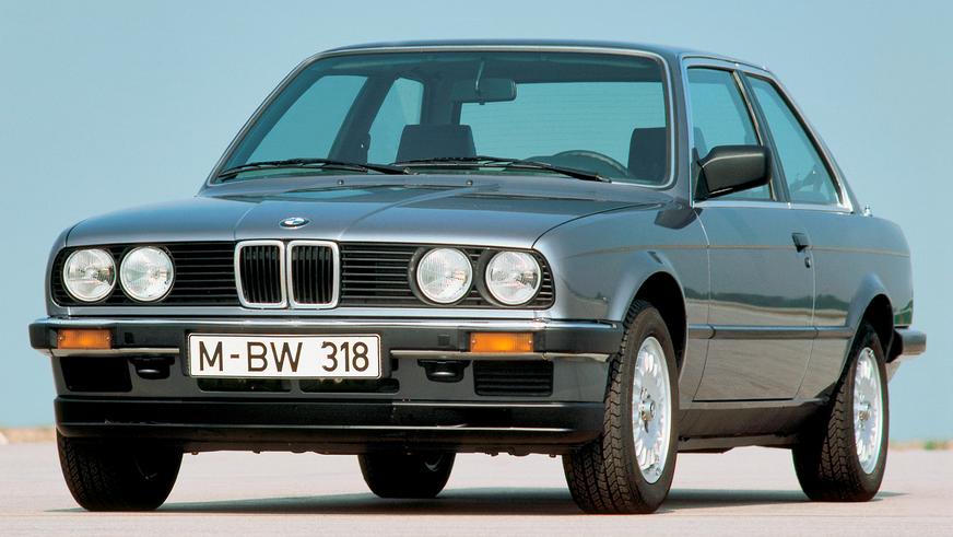 1982 год: BMW E30