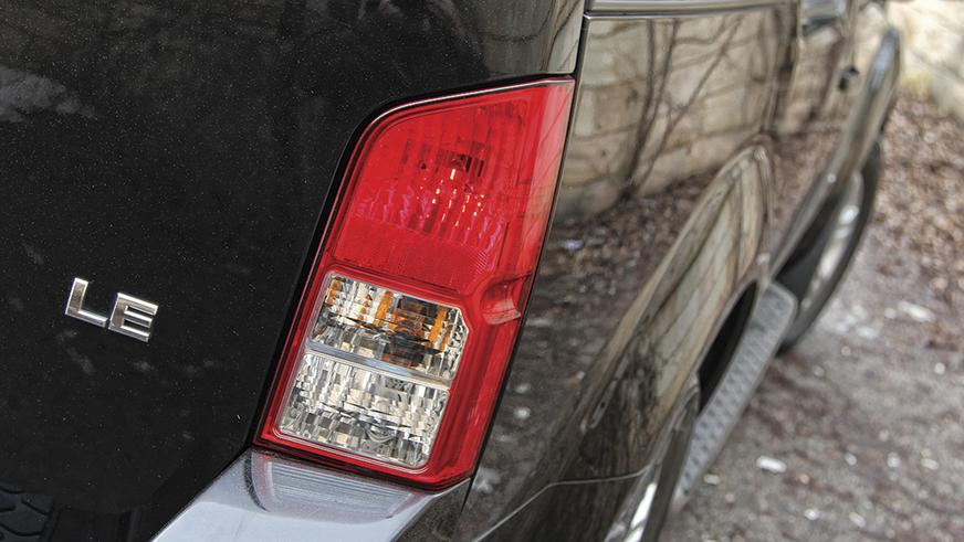 Nissan Pathfinder - 2005