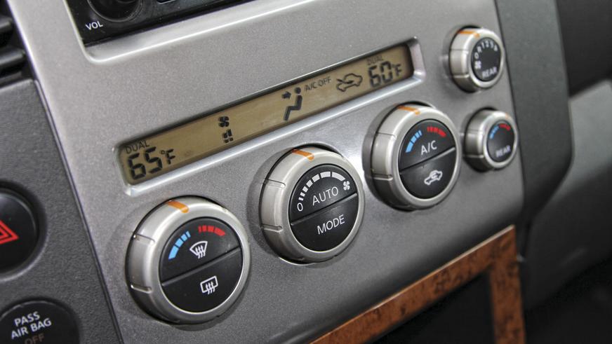 Nissan Pathfinder - 2005