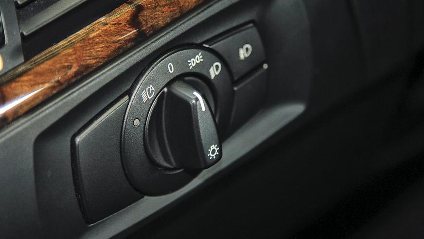 BMW 330xi - 2005