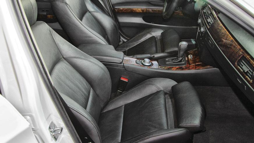 BMW 330xi - 2005