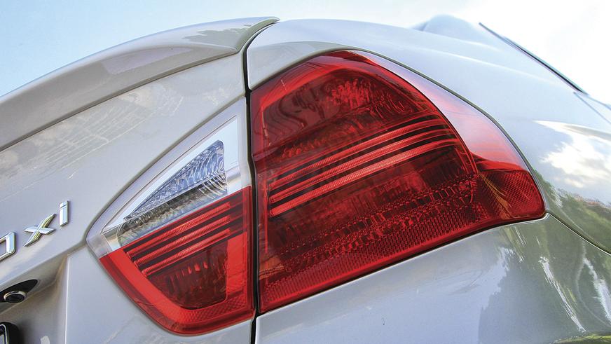 BMW 330xi - 2005