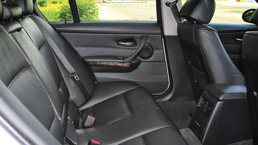 BMW 330xi - 2005