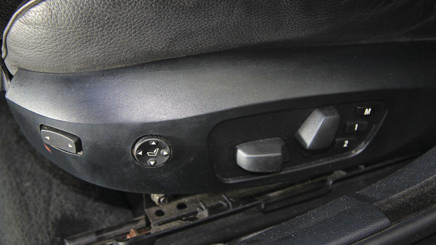 BMW 330xi - 2005