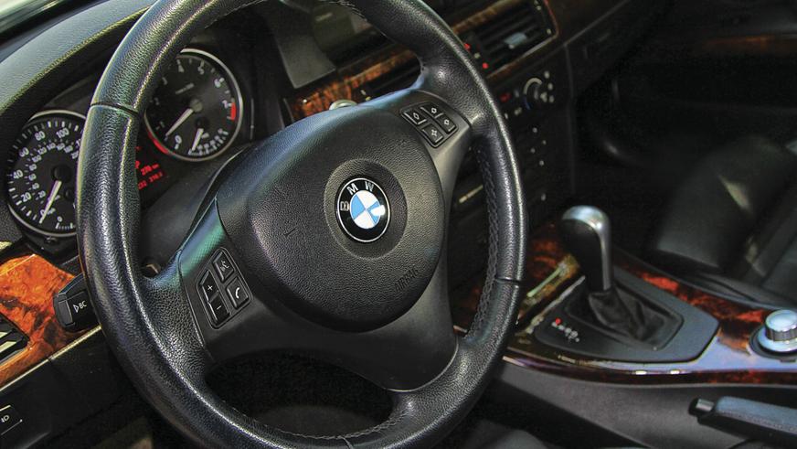 BMW 330xi - 2005