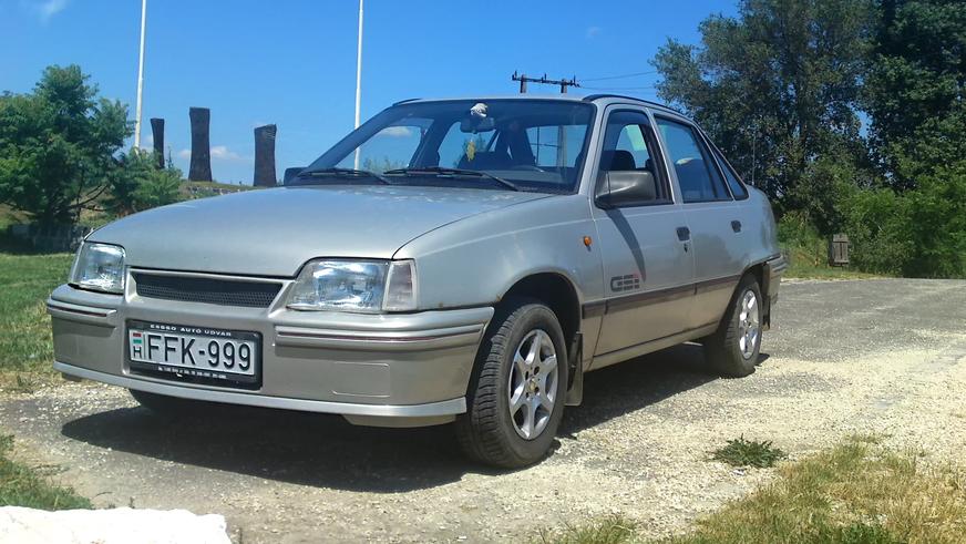 1986-1995 — Daewoo Racer