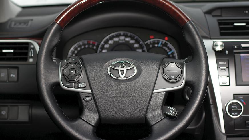 Toyota Camry XV50 - 2011