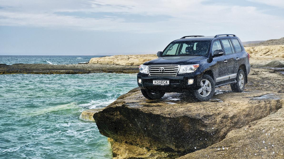 Toyota Land Cruiser 200 - 2012
