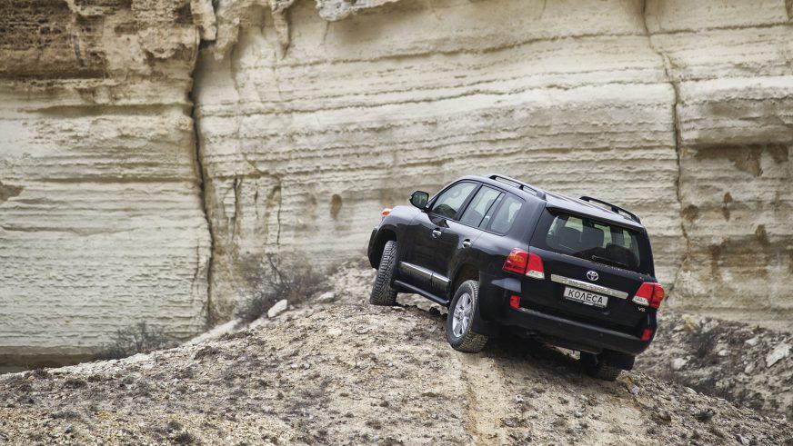Toyota Land Cruiser 200 - 2012