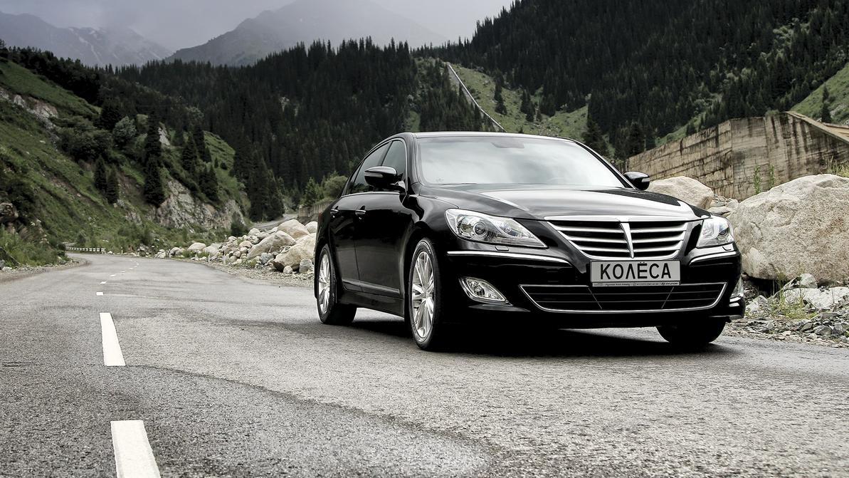 Hyundai Genesis - 2012
