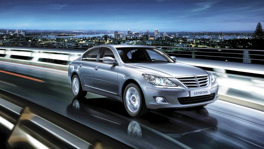 2008 год - Hyundai Genesis первого поколения