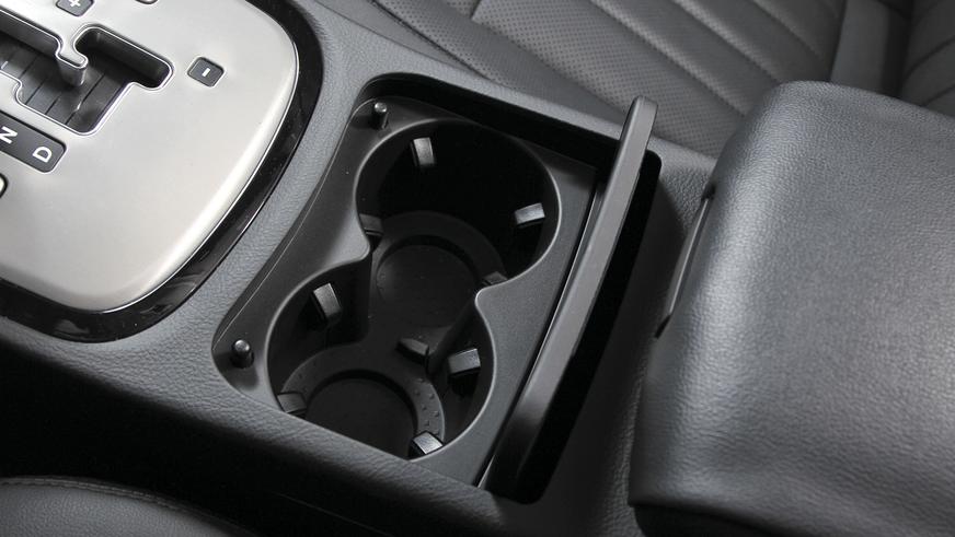 Hyundai Genesis - 2012