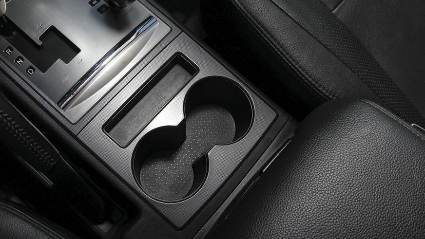 Mitsubishi Pajero - 2012