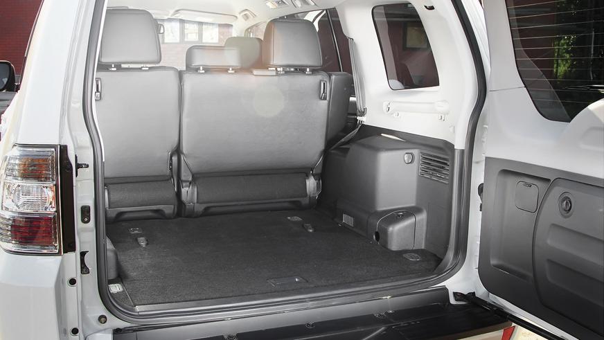 Mitsubishi Pajero - 2012