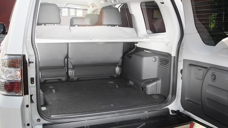 Mitsubishi Pajero - 2012
