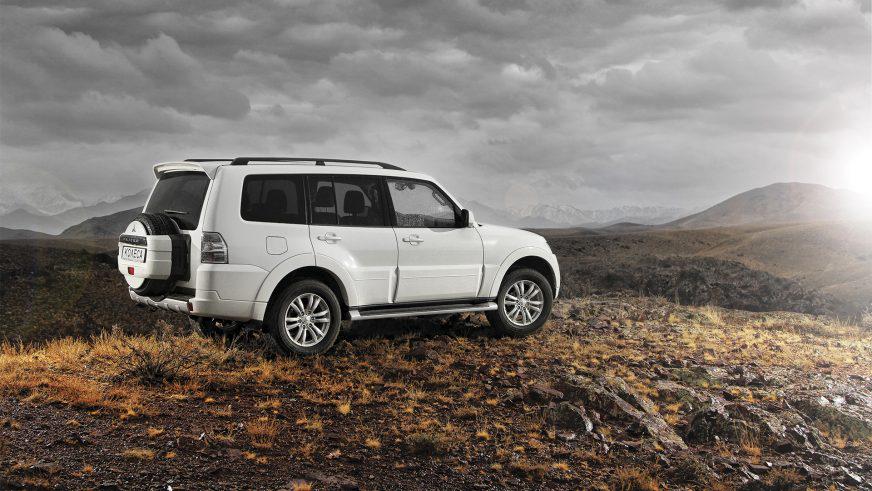 Mitsubishi Pajero - 2012