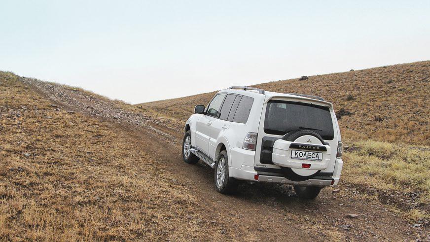 Mitsubishi Pajero - 2012