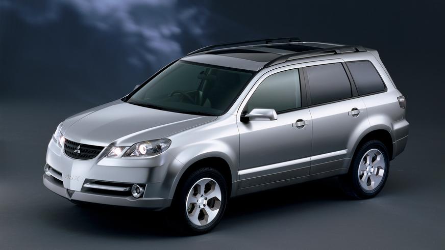 2000 год — концепт-кар Mitsubishi ASX
