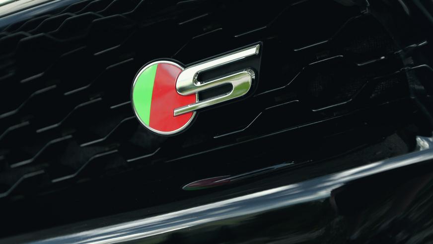 Jaguar F-Type S - 2013