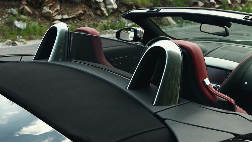 Jaguar F-Type S - 2013