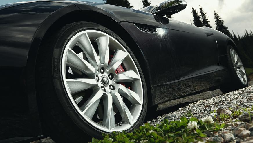 Jaguar F-Type S - 2013