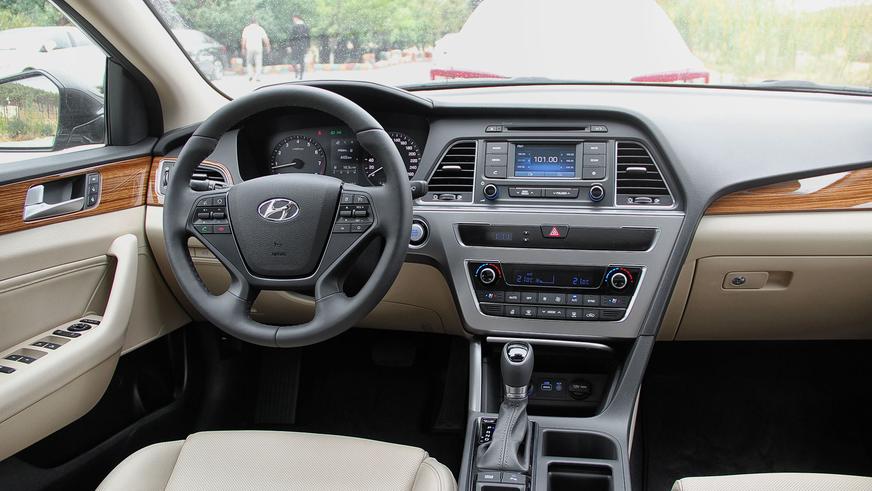 Hyundai Sonata LF