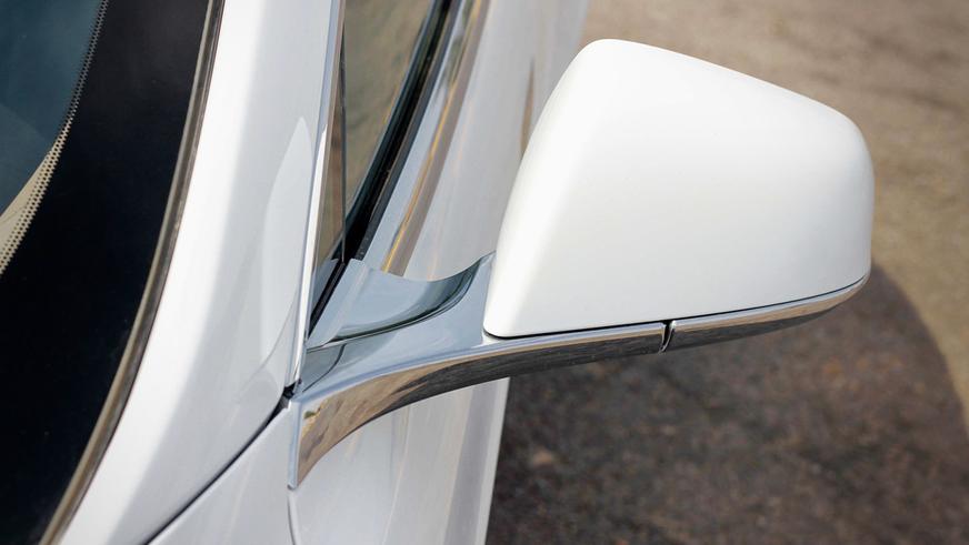 Tesla Model S - 2013